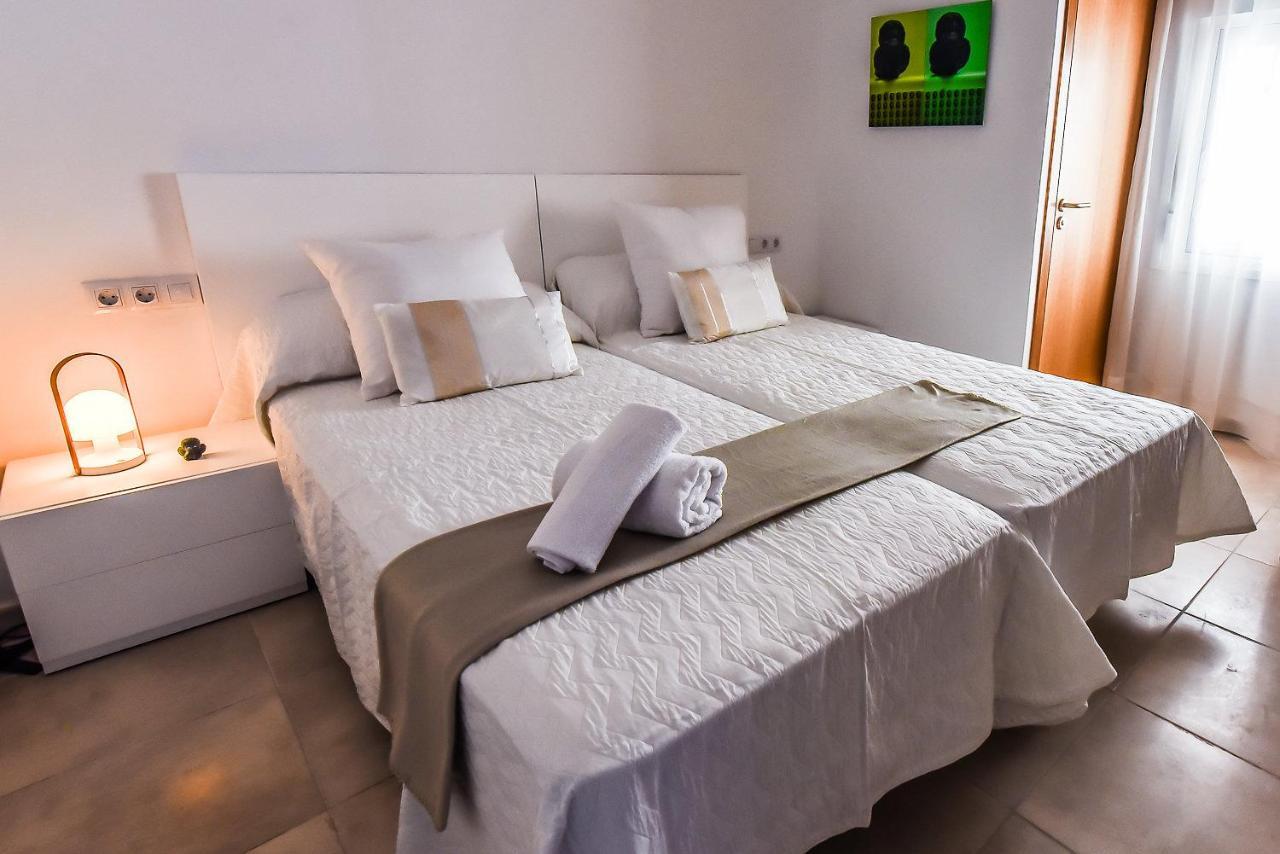 Sal Mar Suites Santa Eulalia del Río Exterior foto