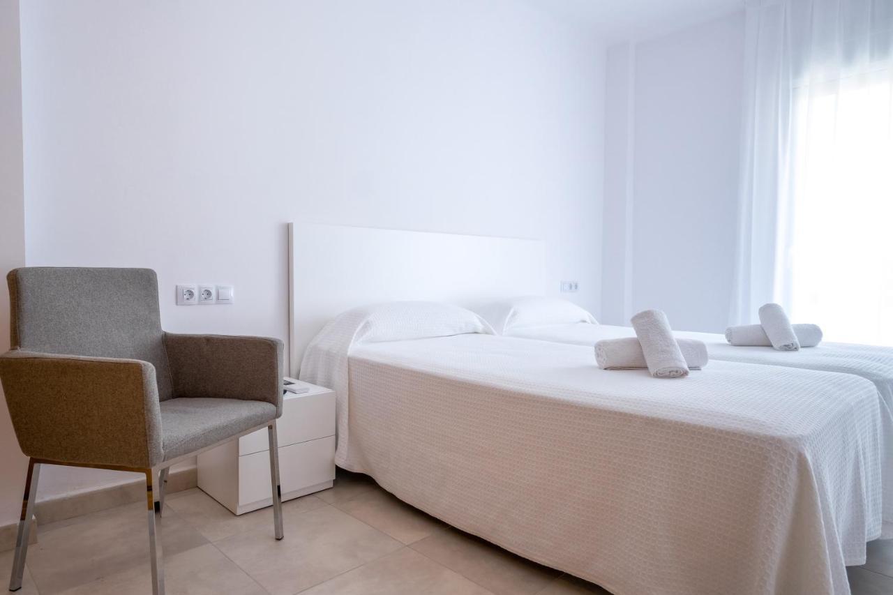 Sal Mar Suites Santa Eulalia del Río Exterior foto