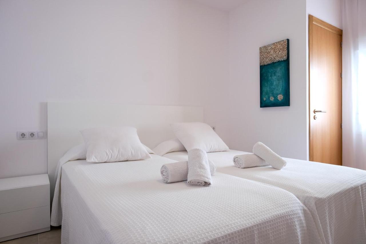 Sal Mar Suites Santa Eulalia del Río Exterior foto